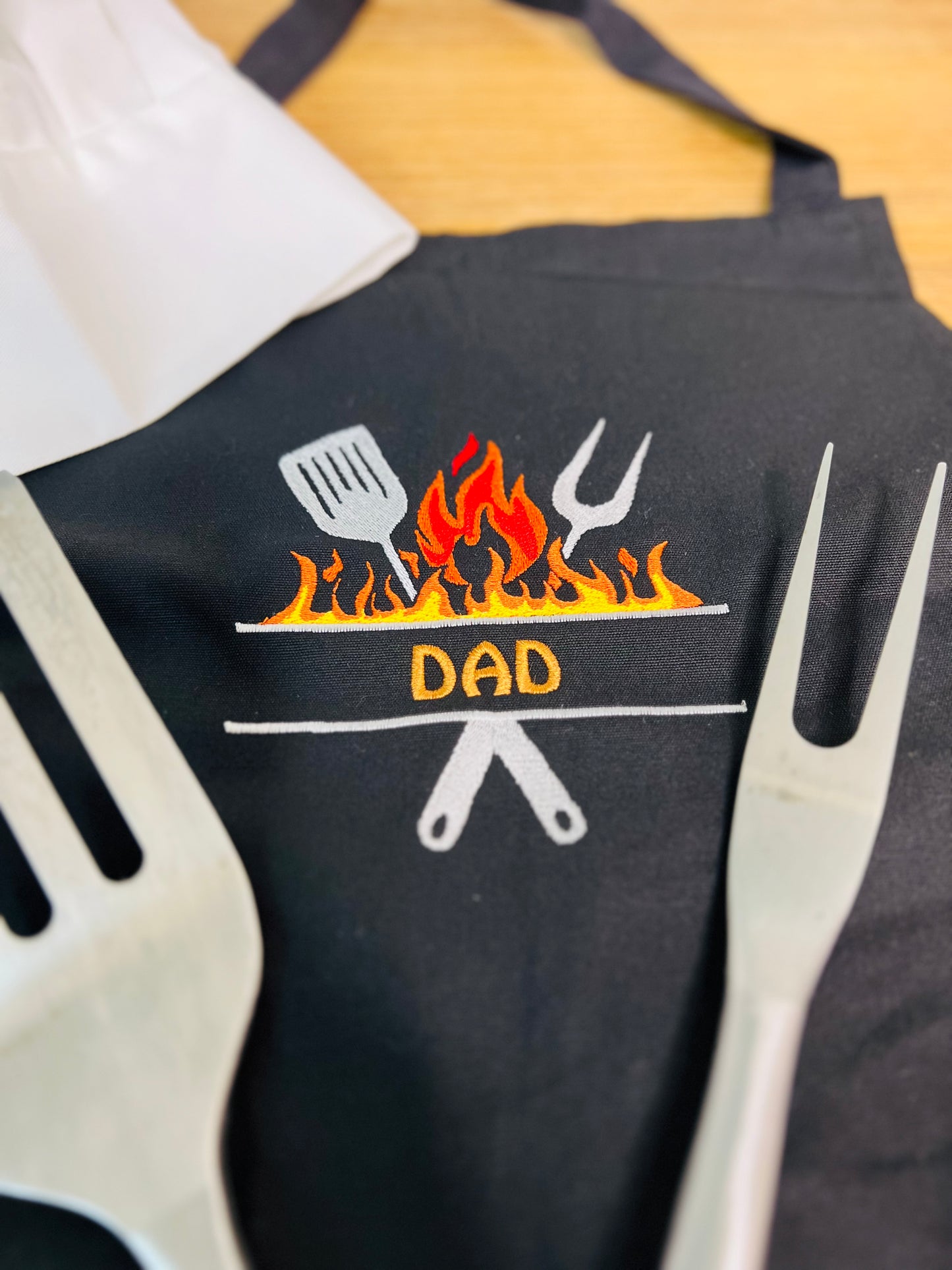 DAD Apron – BBQ Grilling Apron for Men | Personalized Custom Gift for Dad