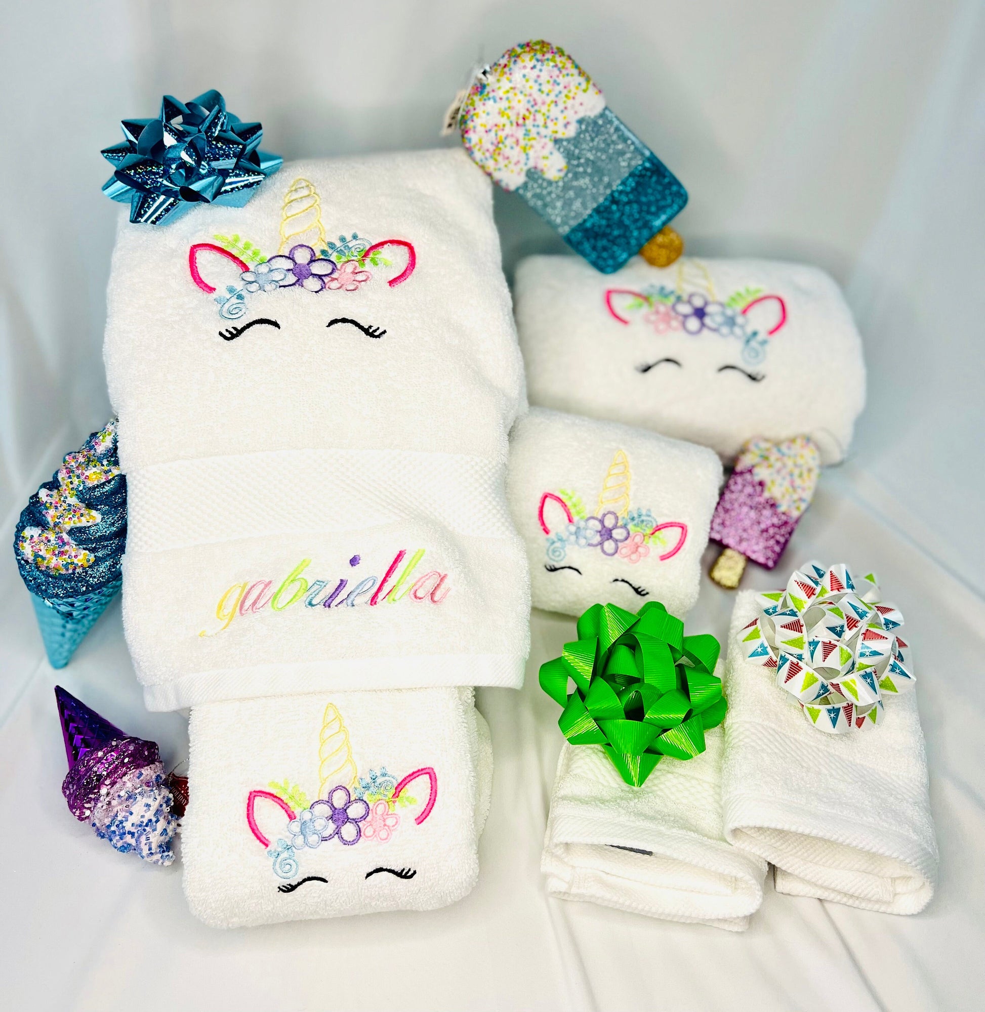 Luxury Unicorn Bath Towel Set, personalized unicorn towels, embroidered unicorn bath towel set, gift for kid, little girls bathroom decor